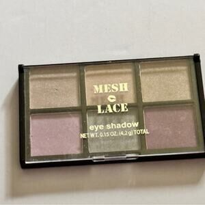 Mesh & Lace  Eyeshadow Makeup Palette  New in Package